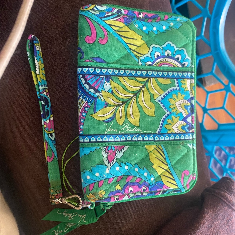 Vera Bradley Green Paisley Quilted Zip Wristlet with Blue, Yellow & Pink NWOT